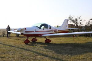 Kleinflugzeug Peregrine chartern bei der Flugschule Fläming Air