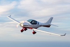 Ein Ultraleicht-Flugzeug chartern bei der Flugschule Fläming Air